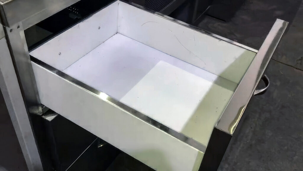 Барные модули, сухие шкафы, ниши и другое барное нейтральное оборудование