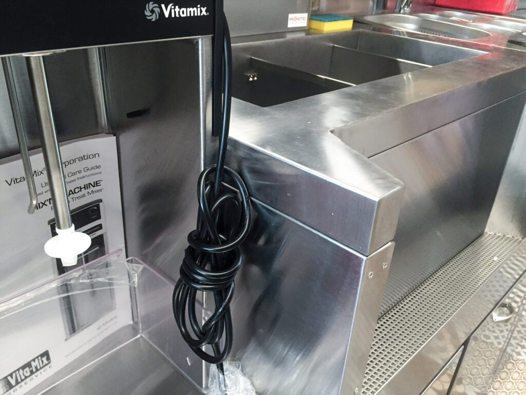 Барное нейтральное оборудование в «Учебном центра Романа Торощина»