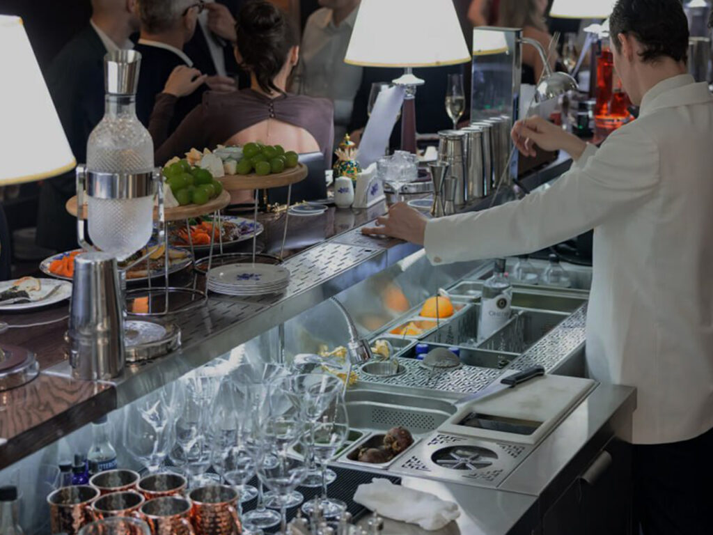 Барное нейтральное оборудование для лаунж-бара «Sobranie XIX»